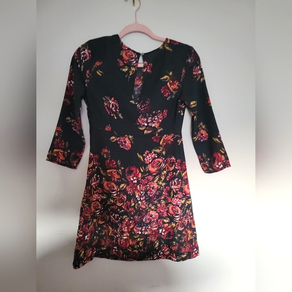 Abercrombie and Fitch Floral midi size XS
